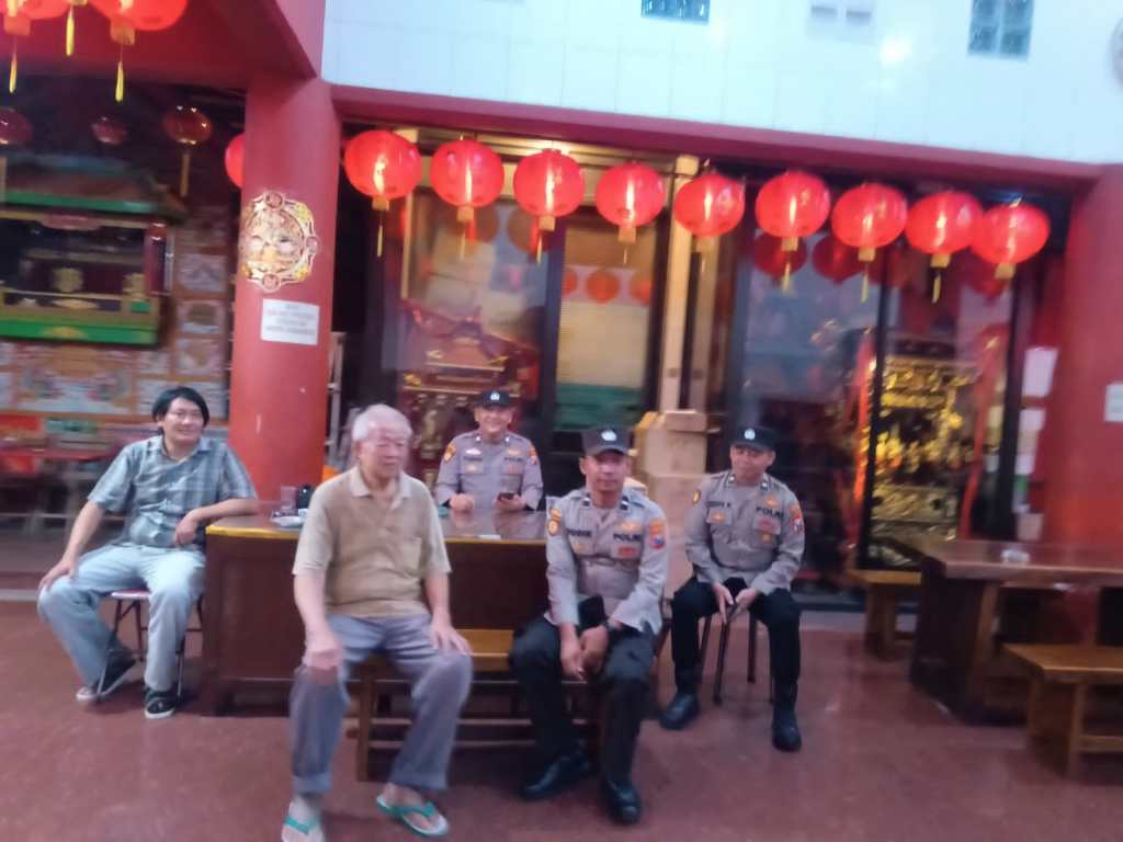 Hari Raya Waisak 2568 di Klenteng Kim Hin Kiong Gresik Berjalan&nbsp;Lancar