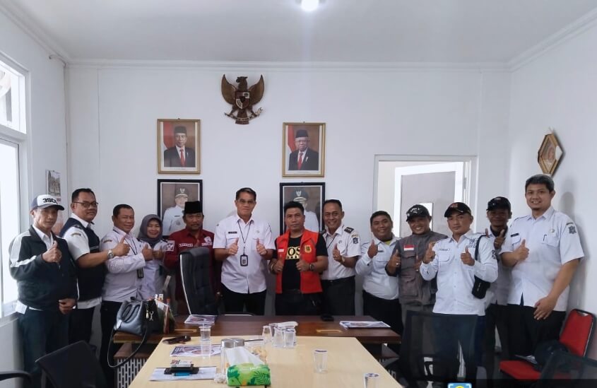 Kebersamaan dan Sinergitas: ORMAS MADAS DPAC Krembangan Bersilaturahmi dengan Camat&nbsp;Krembangan