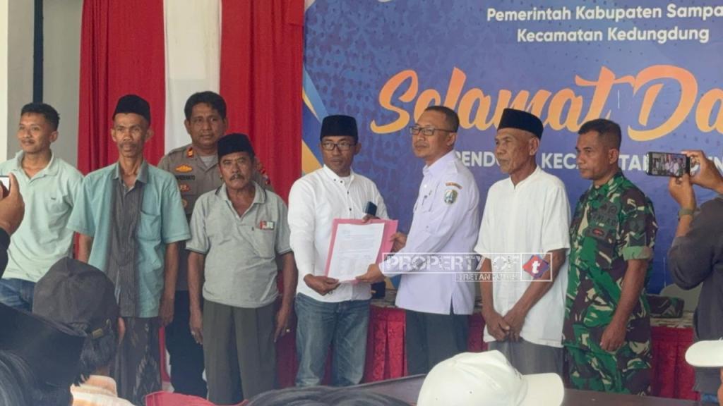 Ajukan Penolakan Pergantian Pj Kades, Persatuan BPD Se- Kecamatan Kedungdung Gruduk Kantor&nbsp;Kecamatan