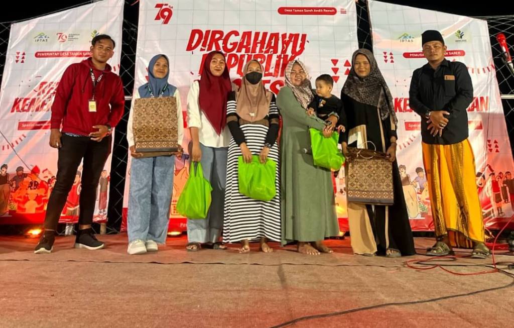 Pagelaran Upacara Kemerdekaan Pertama di Desa Taman&nbsp;Sareh