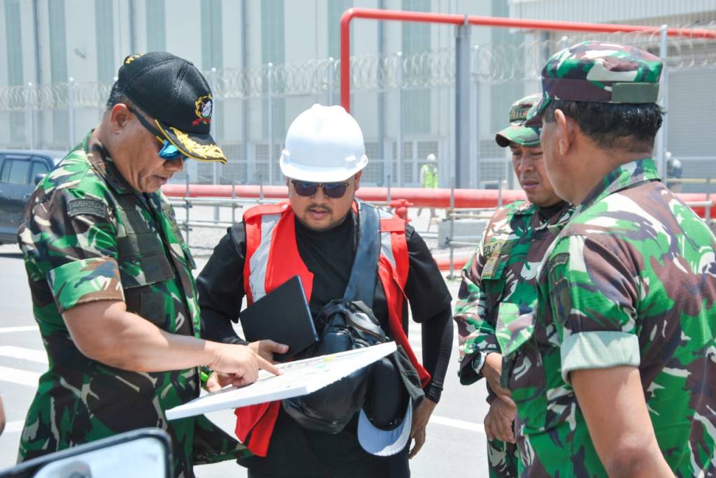 Dandim 0817/ Gresik Mendampingi Danrem Tinjau Kesiapan Kunjungan RI di&nbsp;JIIPE